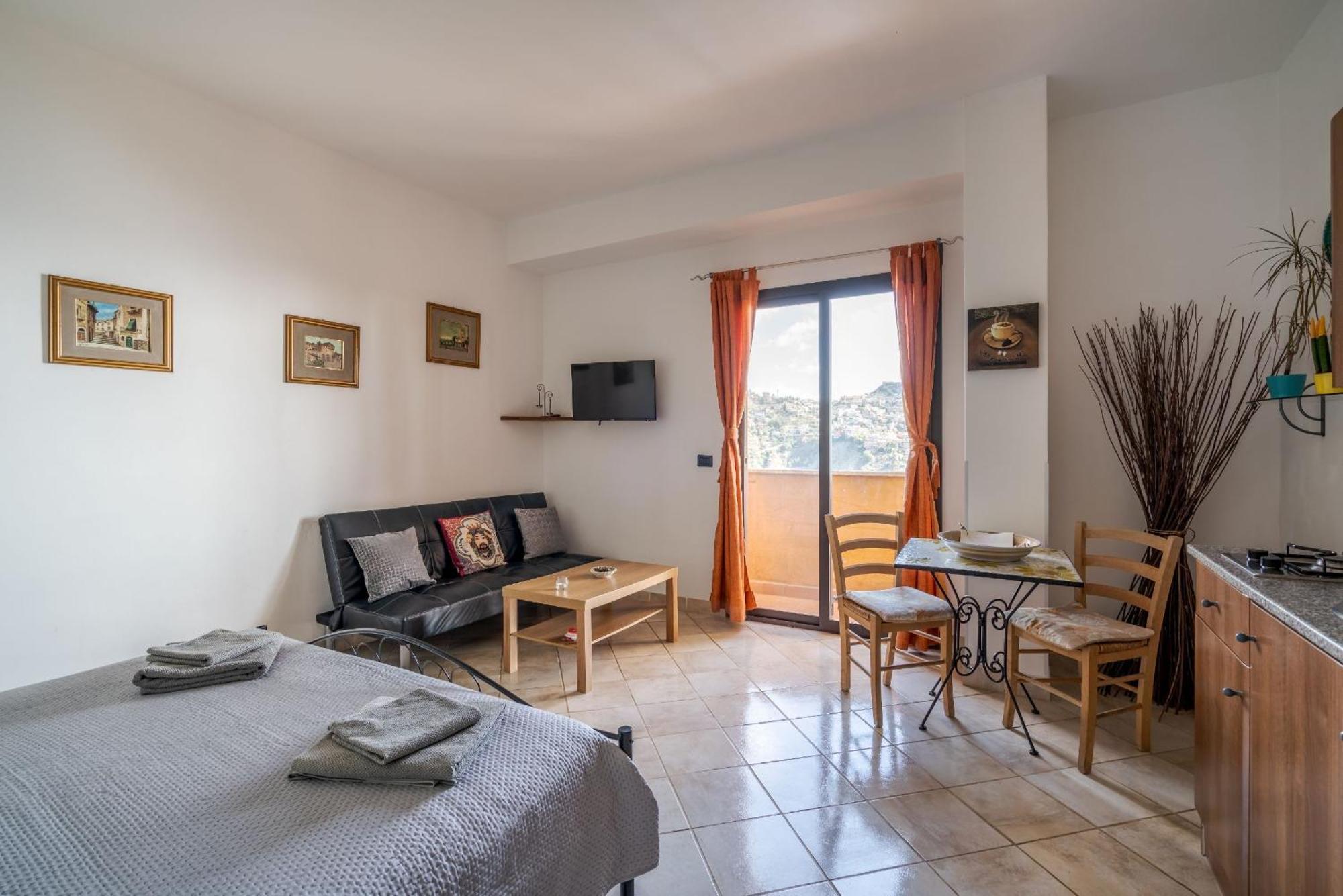 The Lemon Tree Apartment Taormina Bagian luar foto