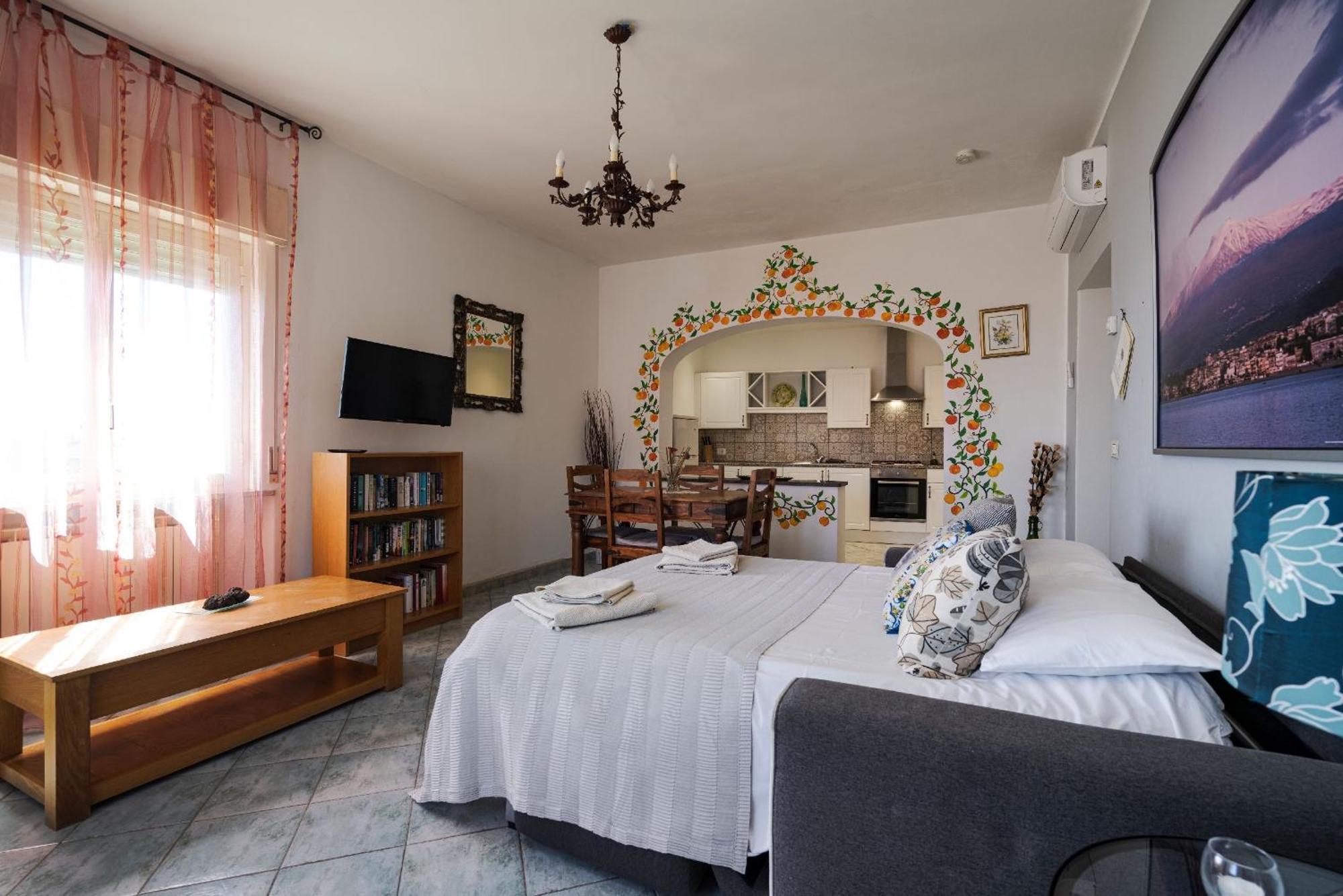 The Lemon Tree Apartment Taormina Bagian luar foto