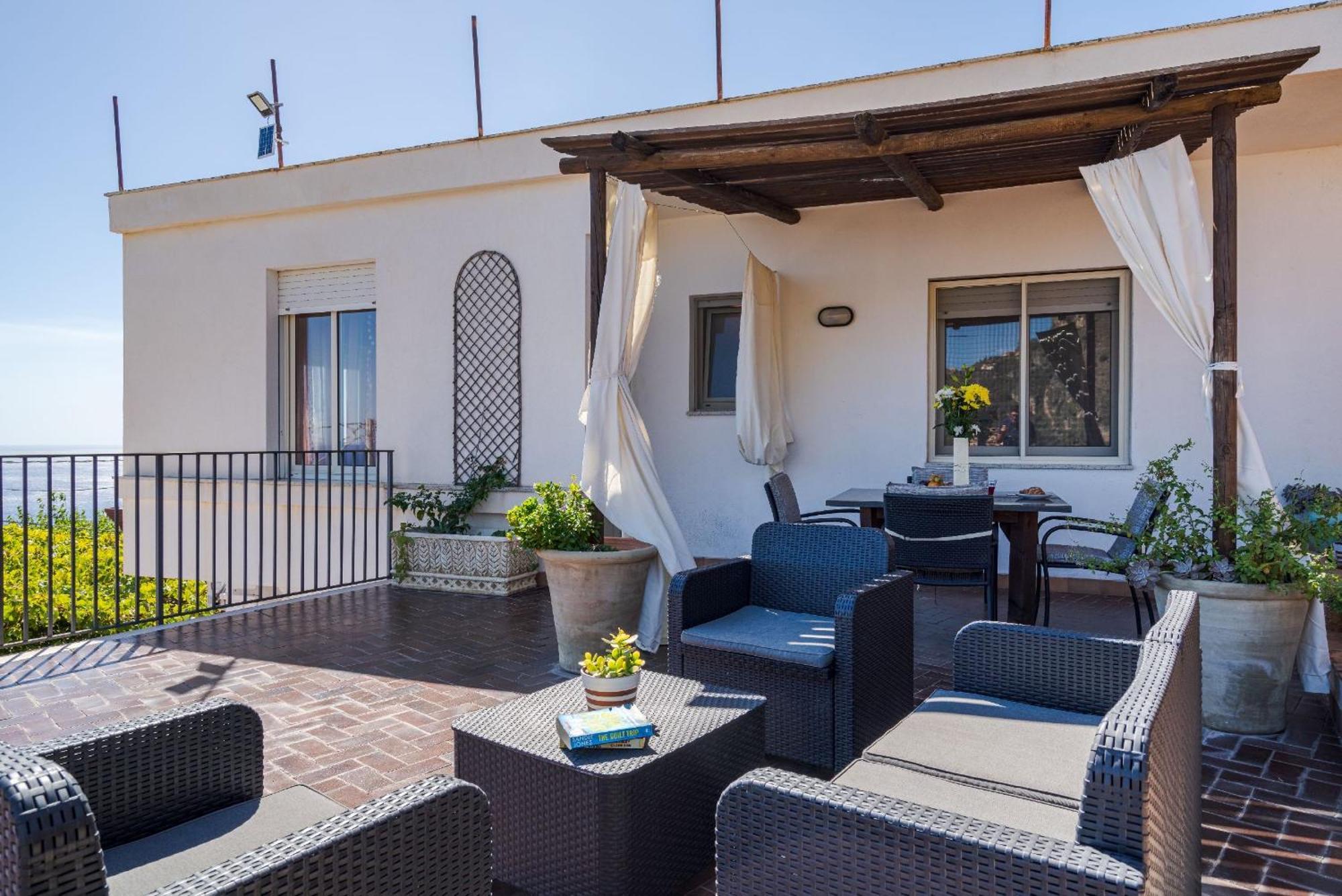 The Lemon Tree Apartment Taormina Bagian luar foto