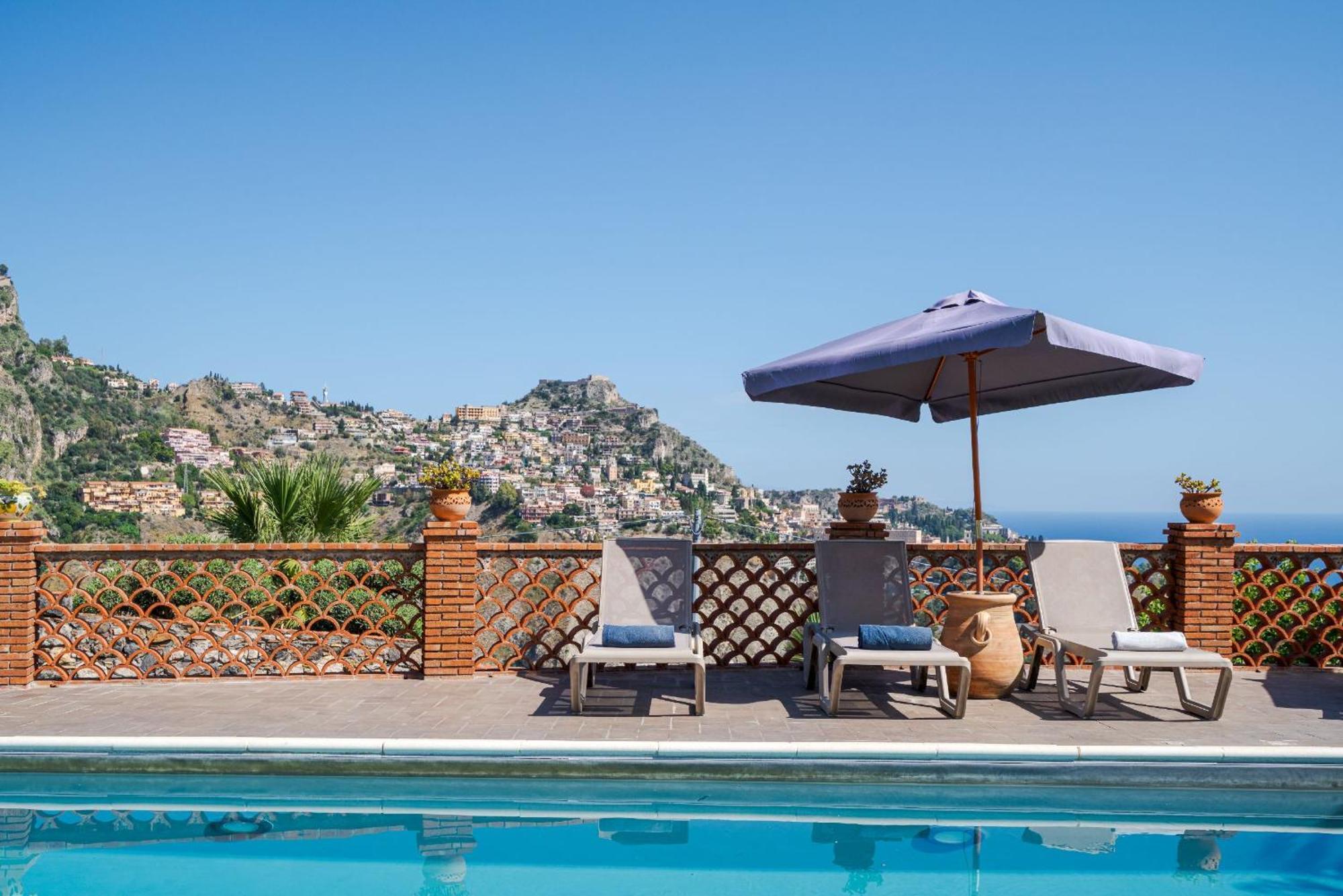 The Lemon Tree Apartment Taormina Bagian luar foto