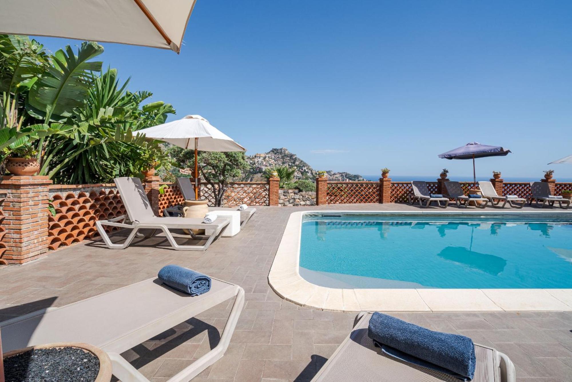 The Lemon Tree Apartment Taormina Bagian luar foto