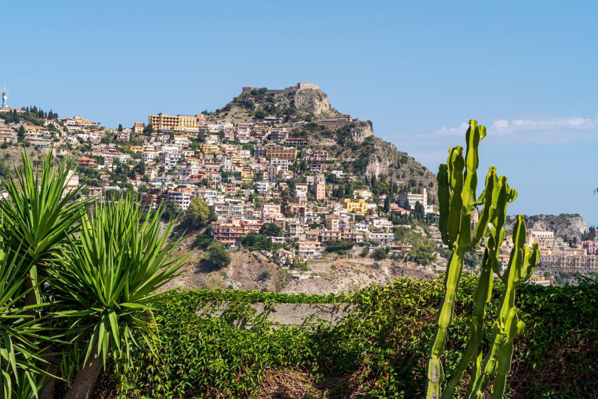 The Lemon Tree Apartment Taormina Bagian luar foto