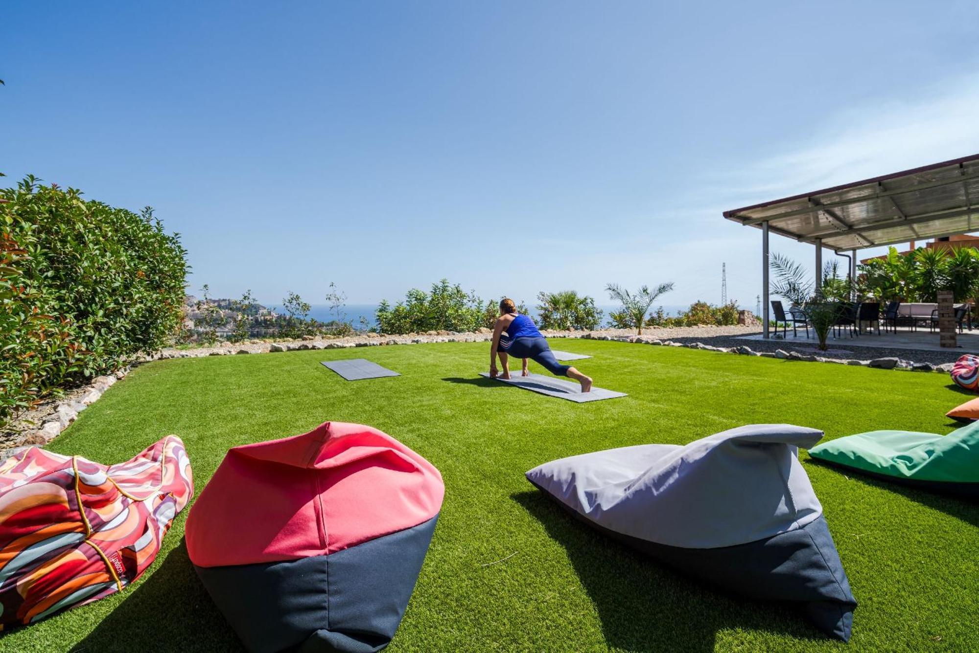 The Lemon Tree Apartment Taormina Bagian luar foto