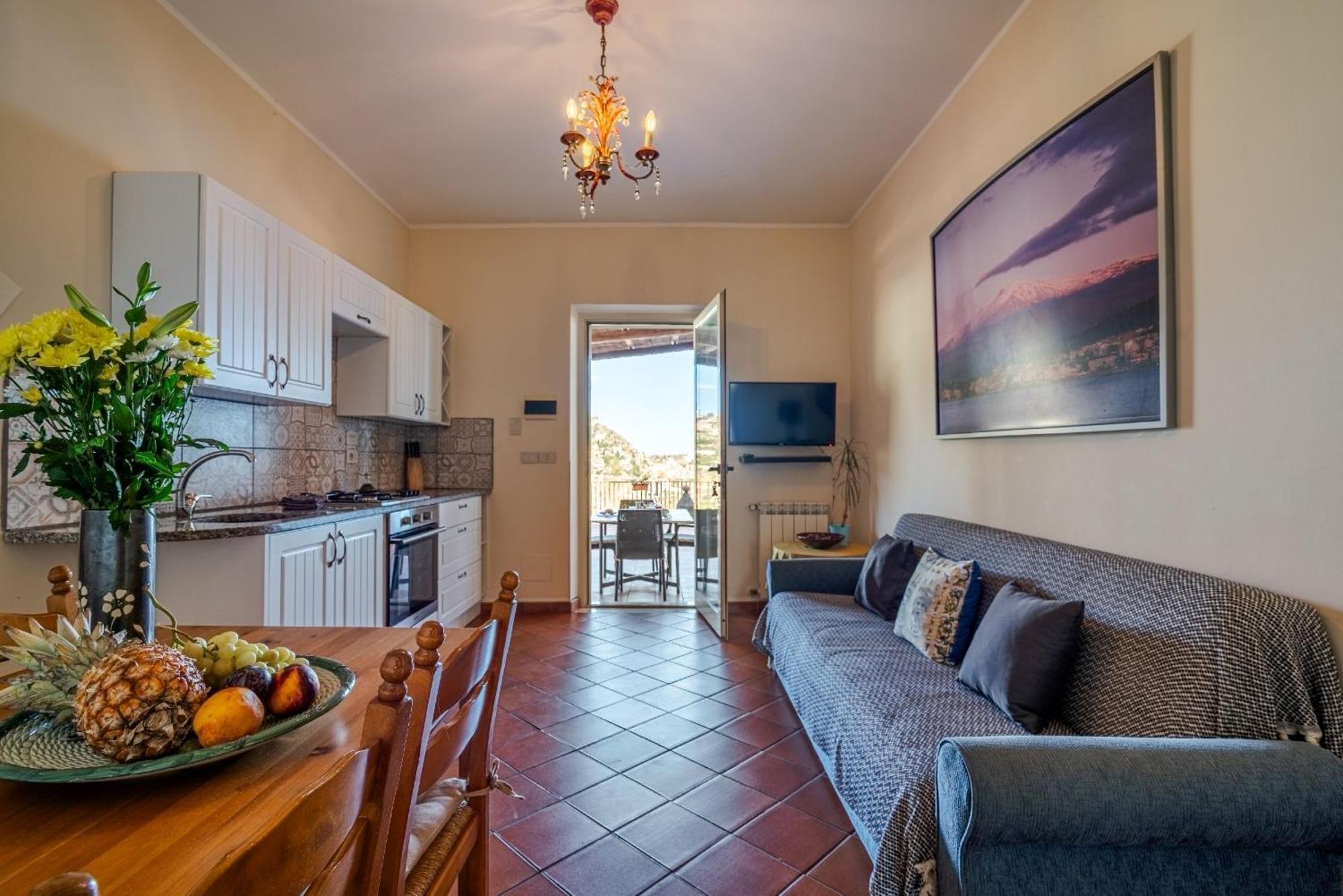 The Lemon Tree Apartment Taormina Bagian luar foto